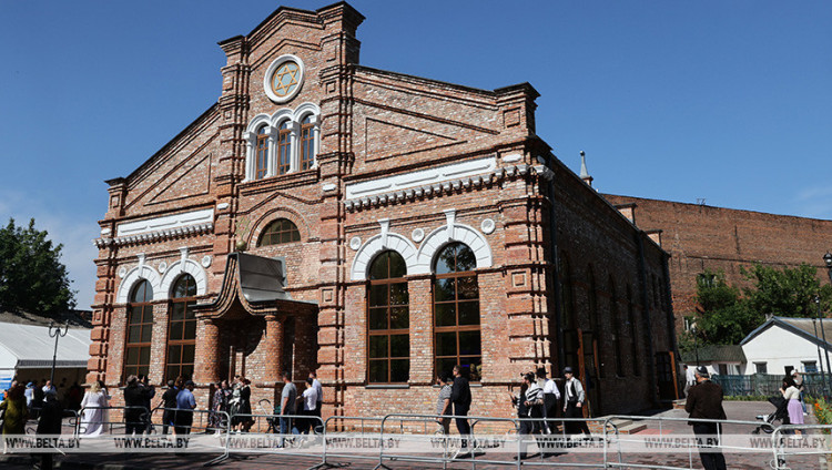 Большая Любавичская синагога открылась в Витебске после восстановления из руин