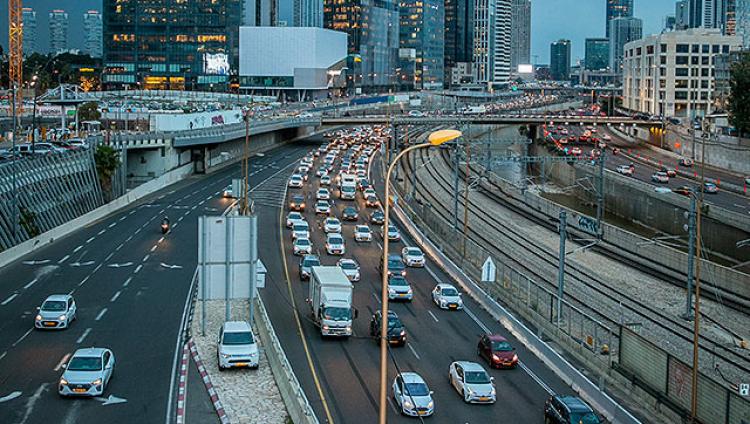 107 тысяч фонарных столбов в Израиле смогут отслеживать скорость автомобилей