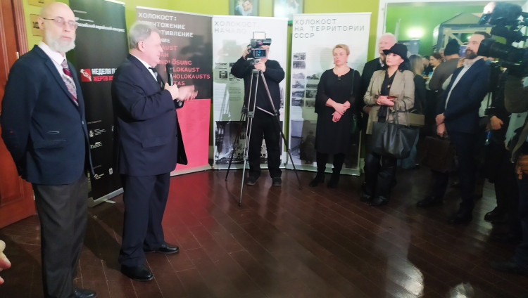 Выставка Центра «Холокост» открылась в театре «У Никитских ворот»