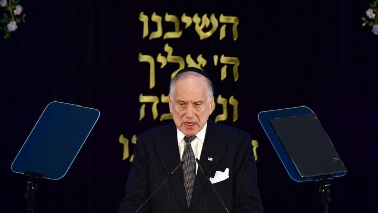 Глава Всемирного еврейского конгресса призвал Байдена обуздать растущий в США антисемитизм