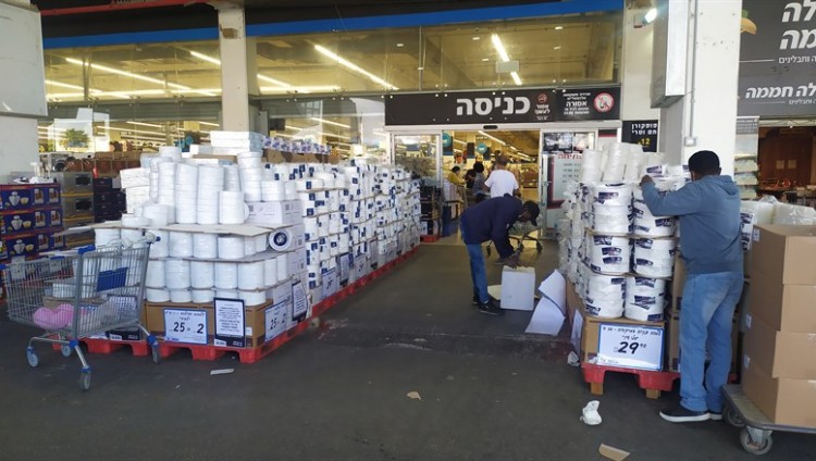 Израиль откажется от налога на пластиковую посуду