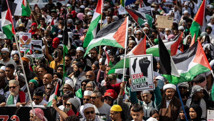 В ЮАР оправдывают резню ХАМАС, требуют выслать посла Израиля и запретить полеты «Эль Аль»
