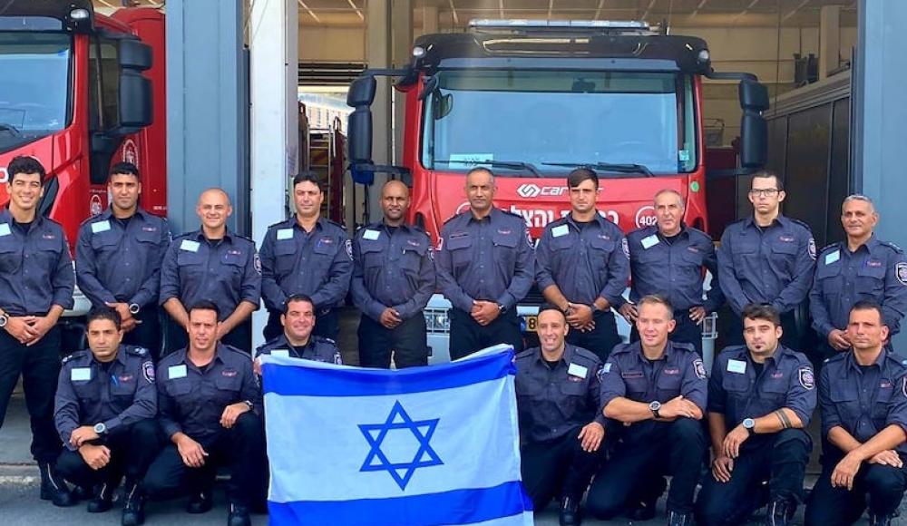 Израильские пожарные борются с лесными пожарами в Турции и Греции