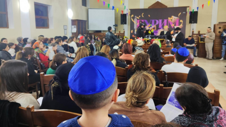 Детская радость Пурима: особый день в бакинской синагоге