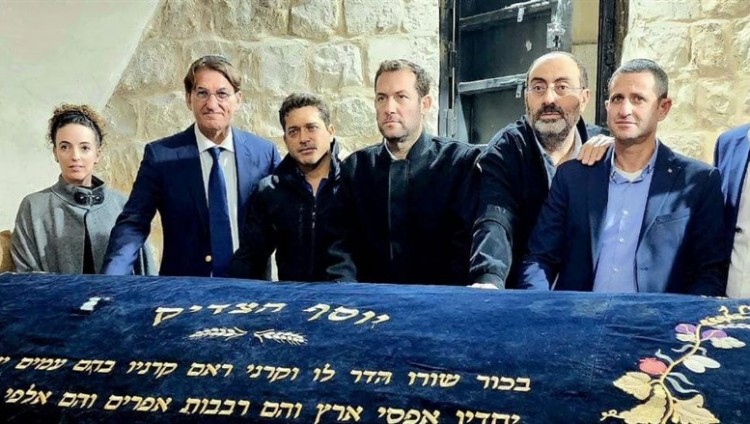 Террористы открыли огонь по депутатам блока Нетаньяху во время посещения гробницы Иосифа
