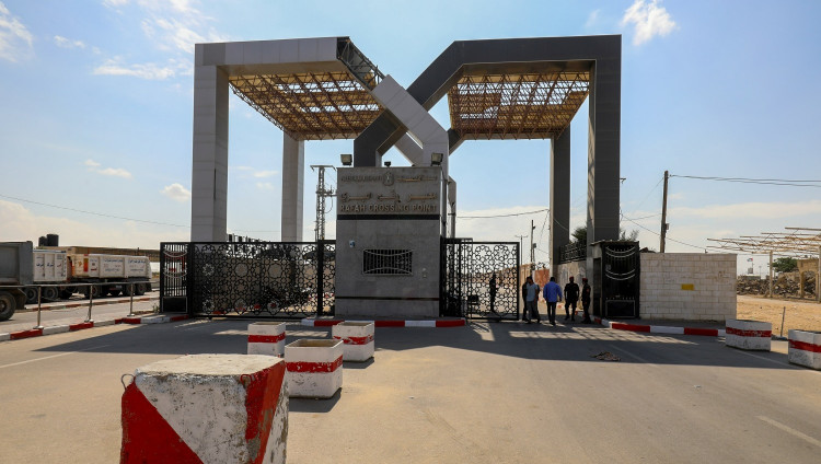 Reuters: Египет отказывается открывать гуманитарный коридор для жителей Газы