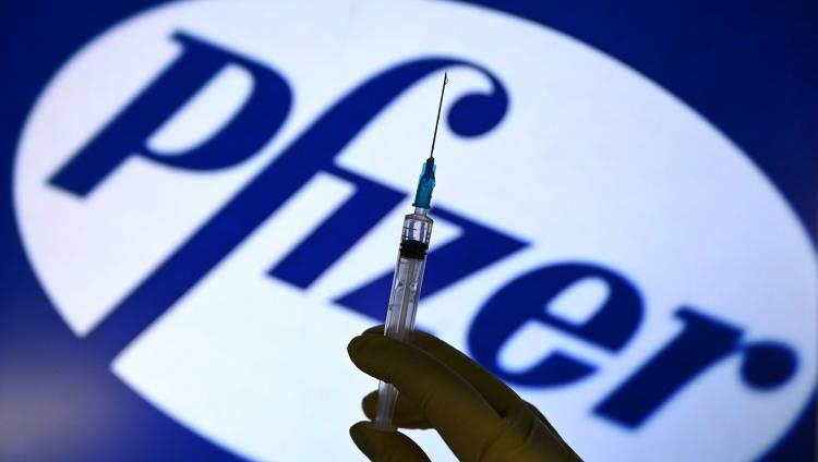 Израиль закупает у Pfizer еще миллионы доз вакцины