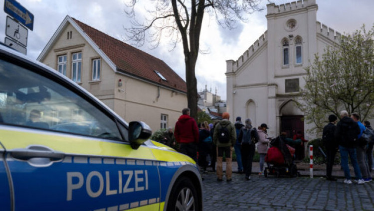В синагогу в Германии бросили зажигательное устройство