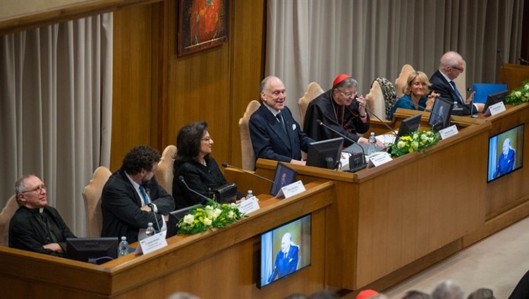 Папа Римский обсудил с делегацией Всемирного еврейского конгресса укрепление межрелигиозных связей