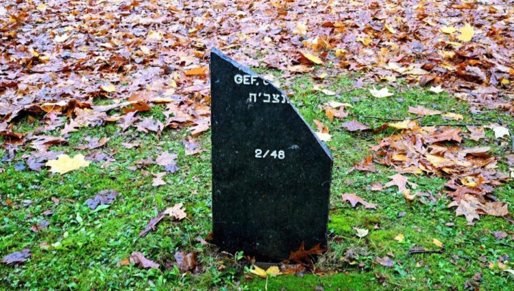 85 еврейских могил осквернены и повреждены на кладбище в бельгийском Шарлеруа