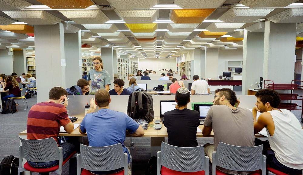 70% израильских студентов обеспокоены своим трудоустройством в будущем