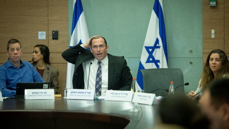 Главы коалиционных партий утвердили компромисс по законопроекту о комиссии по выбору судей Верховного суда Израиля