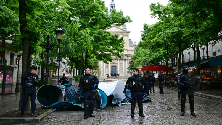 Полиция Франции разогнала антиизраильский лагерь в Сорбонне