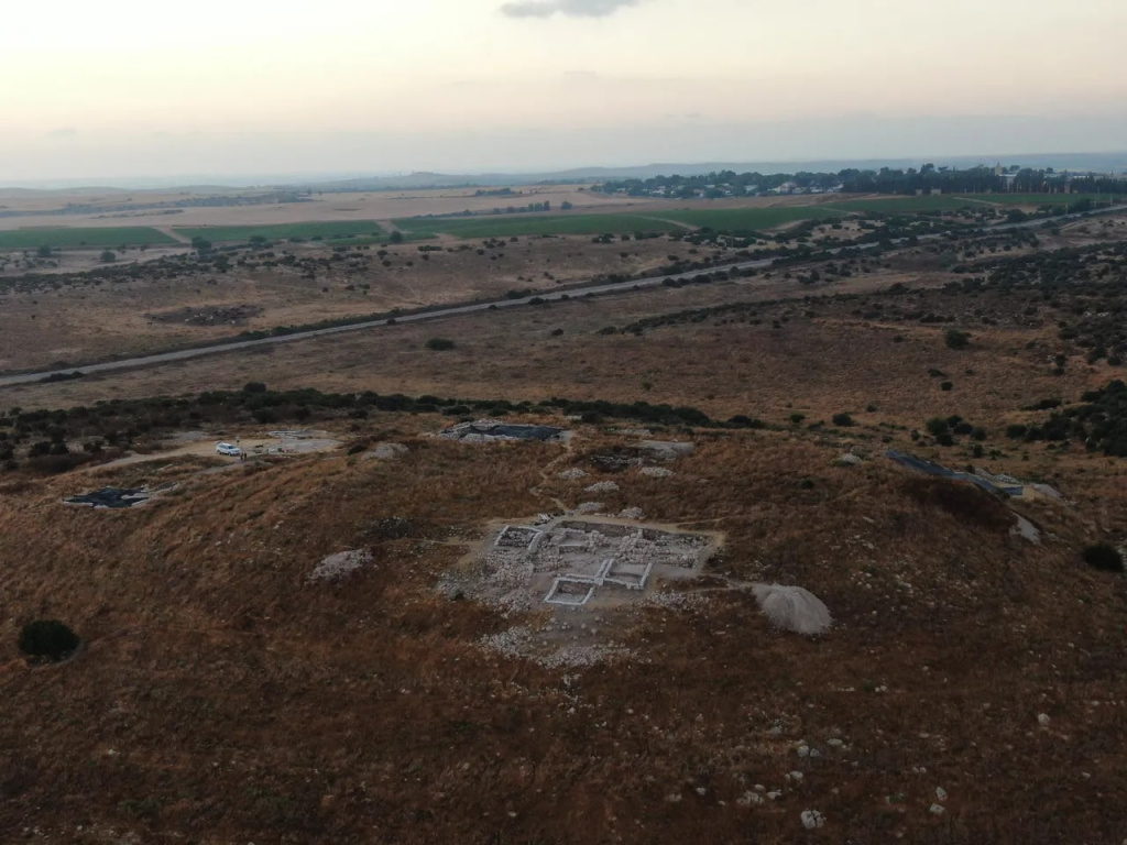 An aerial view of Tel Burna.Credit Benjamin Yang.jpg