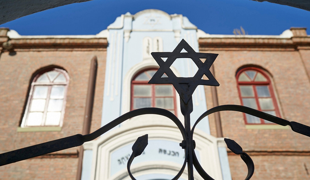 ADL: антисемиты следят за прихожанами синагог онлайн