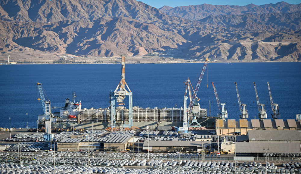 Порт Эйлата увольняет половину работников из-за кризиса судоходства в Красном море