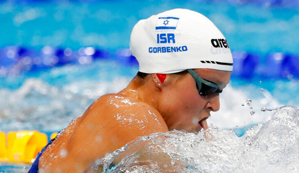 Израильская пловчиха завоевала золотую медаль на соревнованиях в Монако
