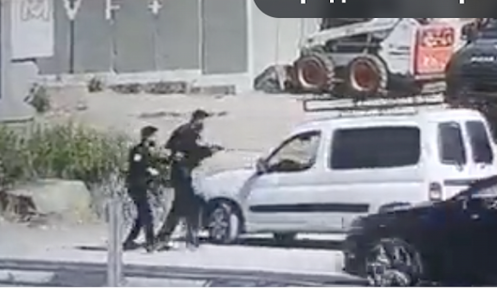 ЧП в Хевроне: палестинец отнял винтовку у патрульного МАГАВ и скрылся