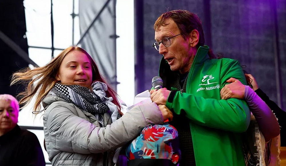 У Греты Тунберг отобрали микрофон за пропалестинские лозунги на климатическом митинге