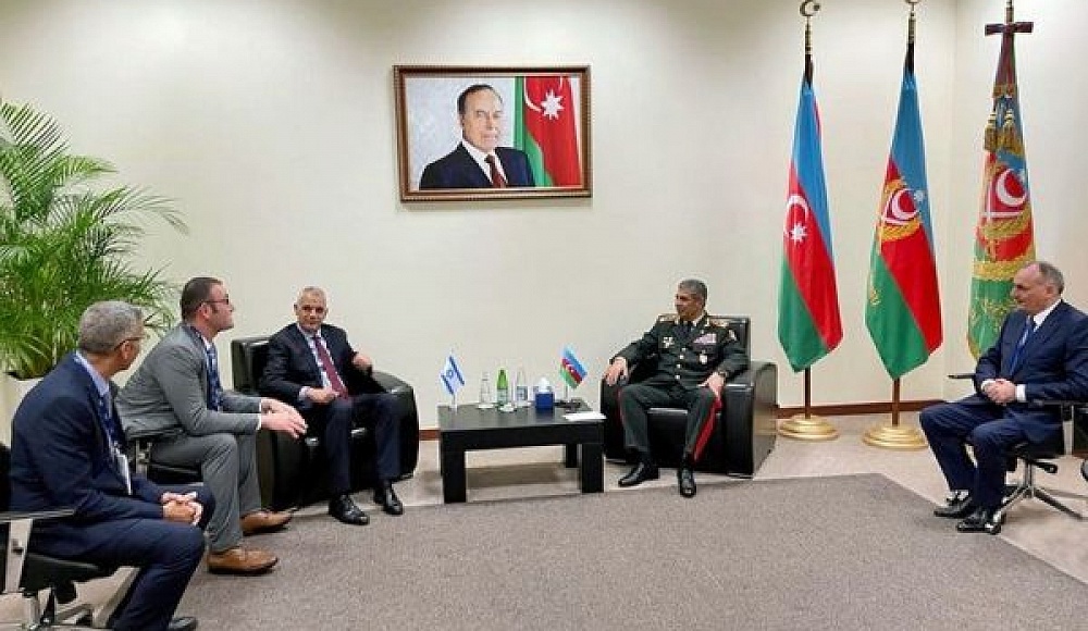 Министр обороны Азербайджана принял главу оружейного концерна Израиля