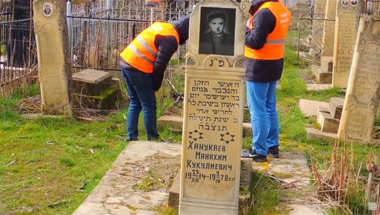 Евреи Дербента делают доступной память о предках