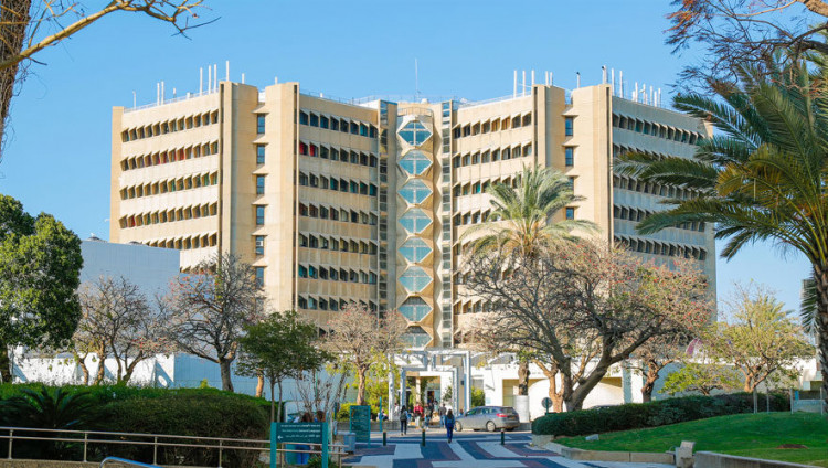 Медицинский факультет Тель-Авивского университета увеличит набор студентов на 40%