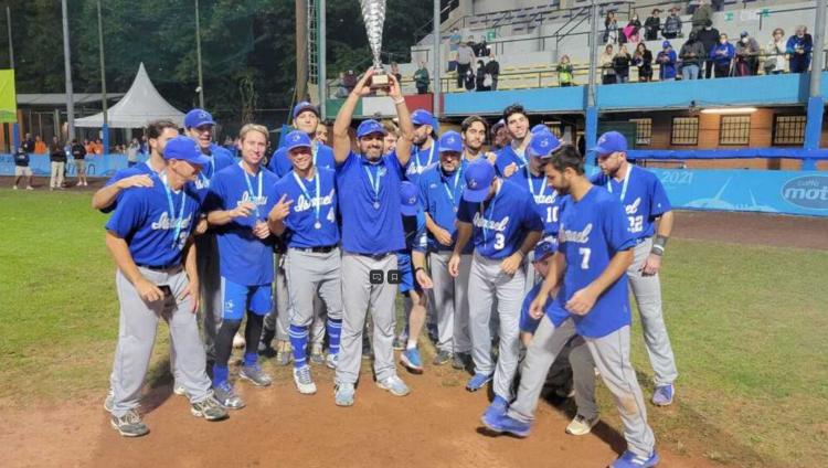 Впервые в истории. Сборная Израиля завоевала «серебро» чемпионата Европы по бейсболу