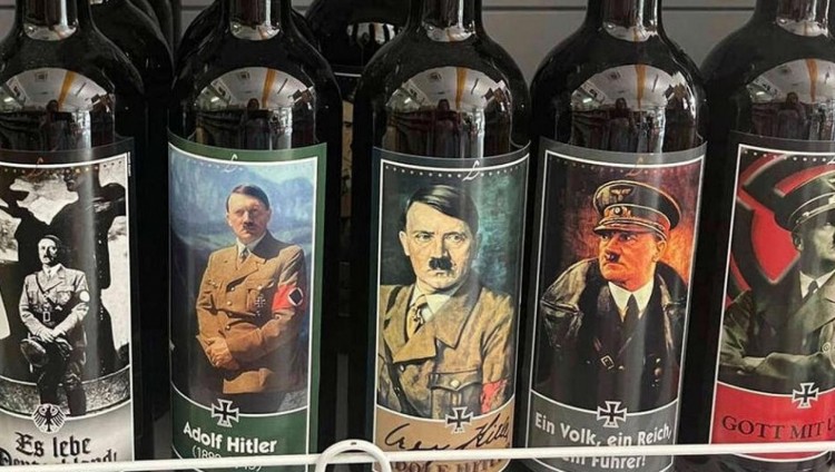 В Германии и Австрии разгорелся скандал из-за вина с Гитлером на этикетке