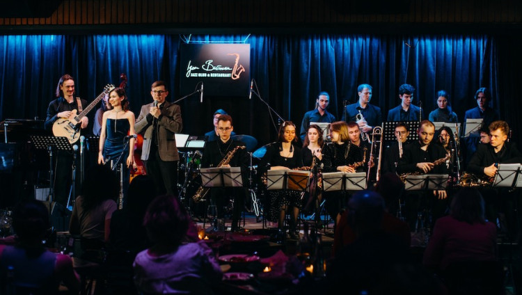 РЕК открыл в клубе Игоря Бутмана серию благотворительных вечеров «Великие евреи в джазе»
