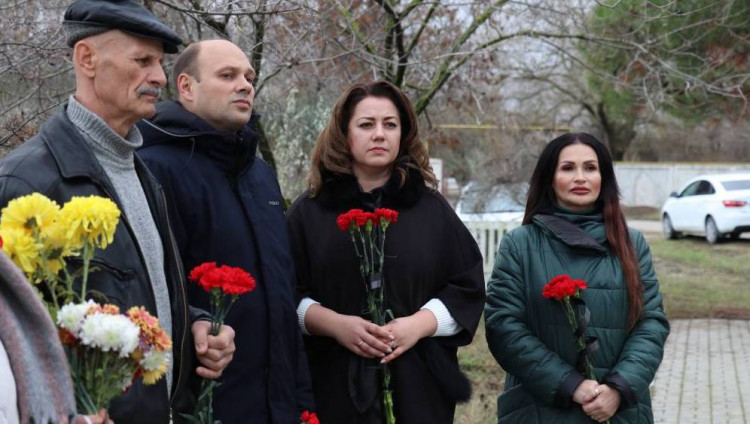 В Феодосии почтили память расстрелянных в годы войны нацистами мирных жителей