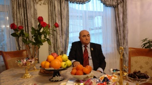 Нисиму Нисимову 65 лет