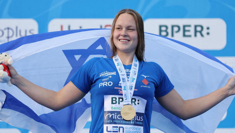 Анастасия Горбенко завоевала 4 золотых медали на чемпионате Европы по плаванию