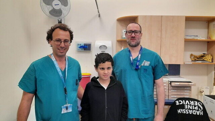 Израильские врачи провели уникальную операцию: пришили голову ребенку к шее после ужасного ДТП