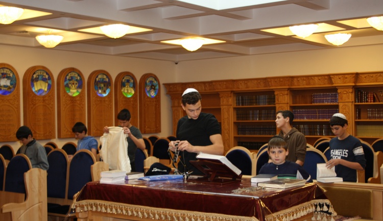 Пансион «Анита-центр Большая Семья» в гостях у синагоги «Бейт-Сфаради»