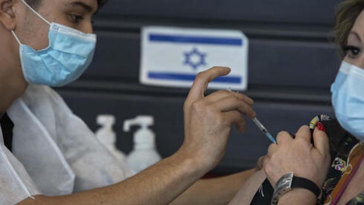 Израильский город — мировой рекордсмен по доле вакцинированных