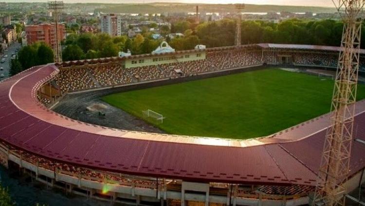 Центр Симона Визенталя требует изгнать Украину из ФИФА за стадион Шухевича