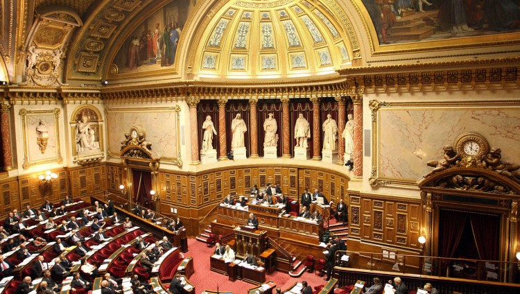 Сенат Франции принял законопроект о возвращении похищенных у евреев предметов искусства