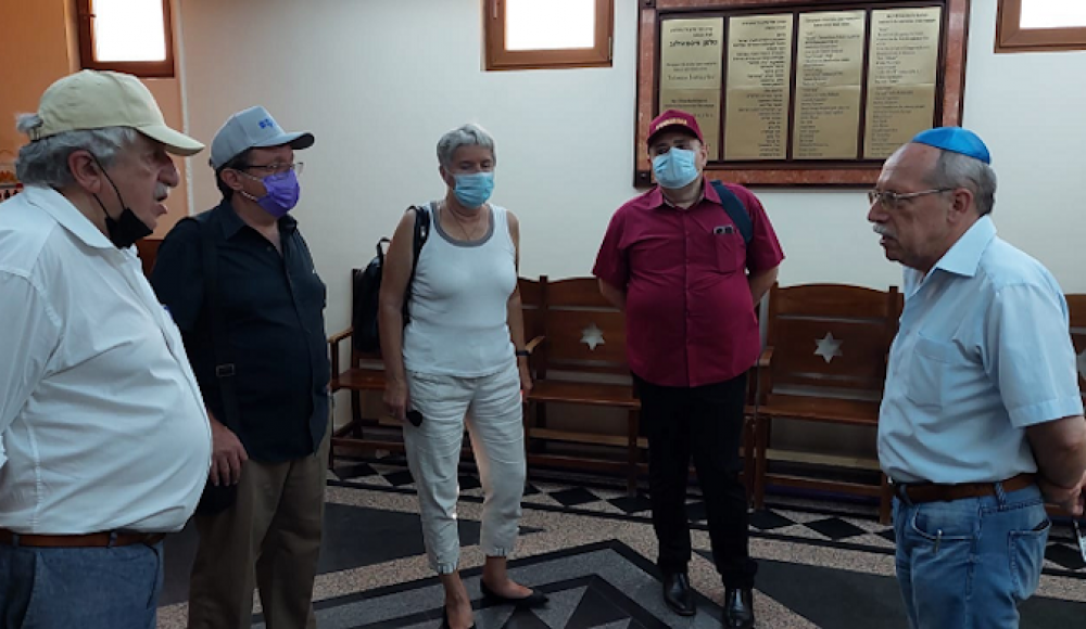 Группа журналистов из Израиля посетила в Азербайджане мечеть, церковь и синагогу