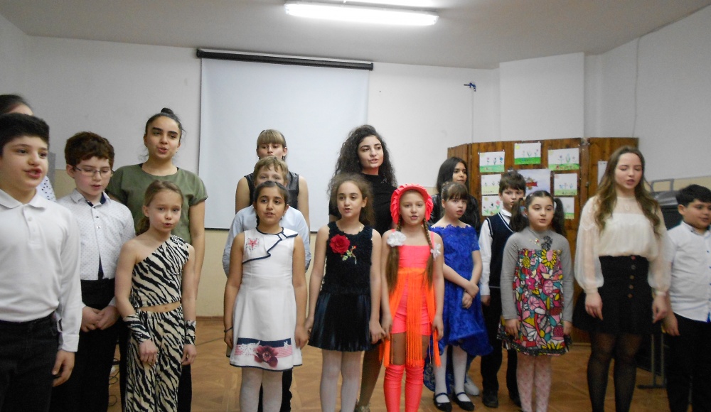 В пятигорской еврейской школе «Геула» отметили Международный женский день 