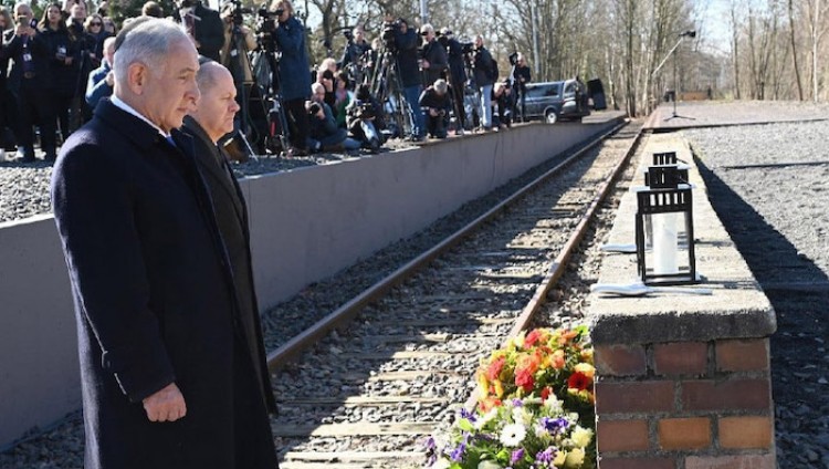 Нетаньяху и Шольц посетили мемориал Холокоста «Платформа 17» в Берлине