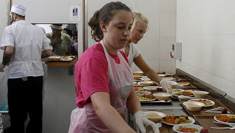 В Израиле госорганизации обяжут жертвовать излишки продуктов питания нуждающимся