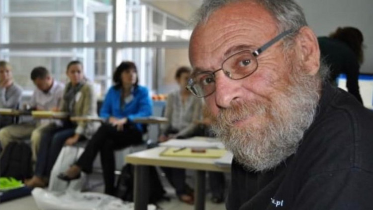 Похищенный ХАМАС историк Холокоста Алекс Данциг стал лауреатом премии Яна Карского «Орел»