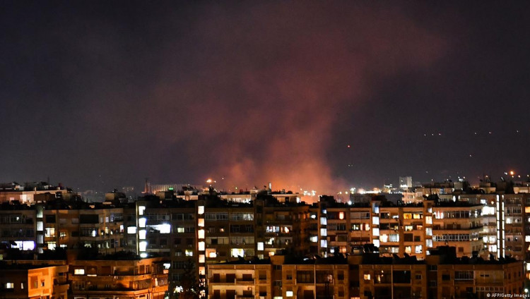 Почему Израиль нанес удары по военным объектам в Сирии?