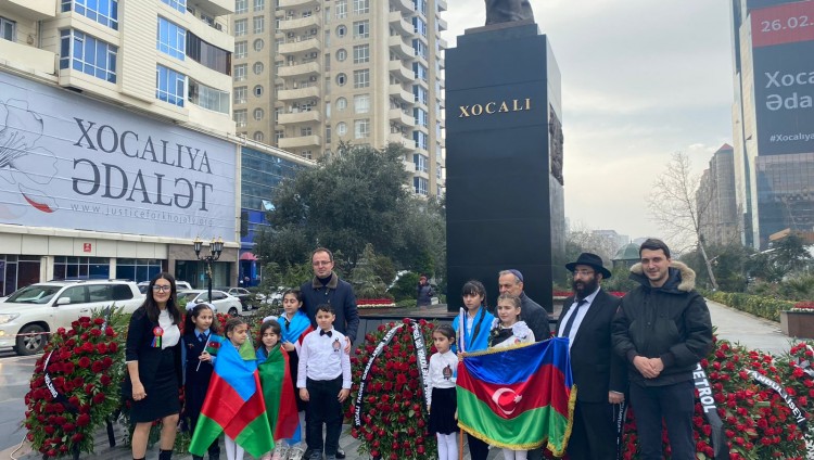 Представители еврейской общины Баку и Фонда СТМЭГИ почтили память жертв Ходжалинской трагедии