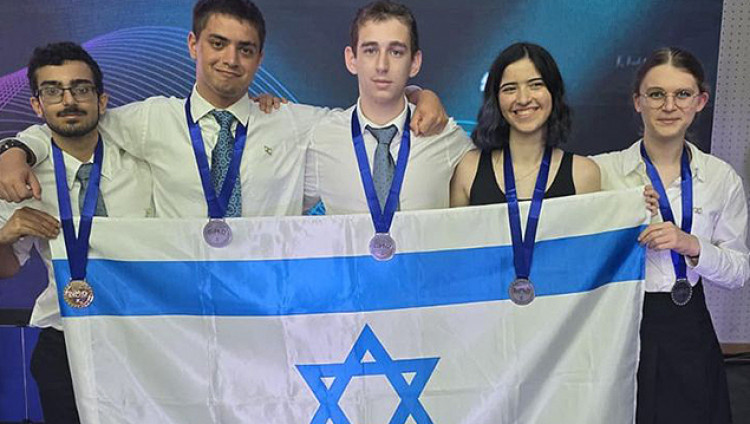 Израиль успешно выступил на международной олимпиаде по математике и европейской олимпиаде по физике