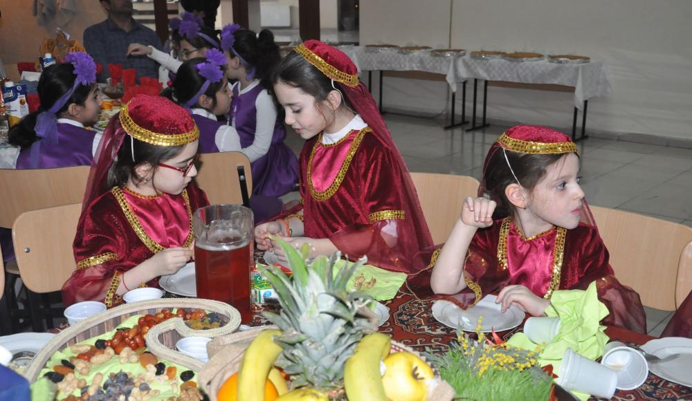 В бакинской еврейской школе отметили приход весны