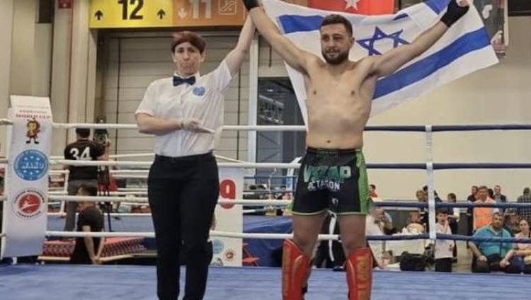 Израильский боец завоевал Кубок мира по кикбоксингу в Стамбуле