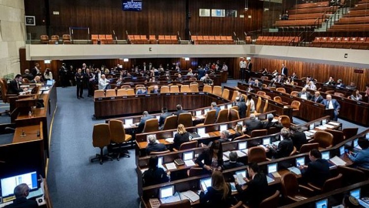 Законопроект о порядке объявления премьер-министра Израиля неспособным выполнять обязанности принят кнессетом в первом чтении