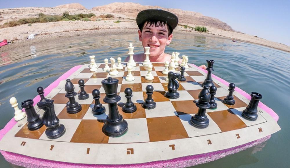 В Израиле впервые пройдет открытый турнир по быстрым шахматам на воде