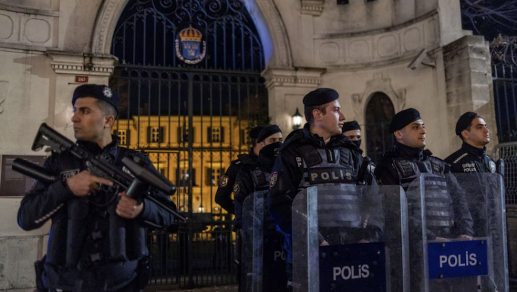 Спецслужбы Турции предотвратили атаки экстремистов на консульства и синагоги